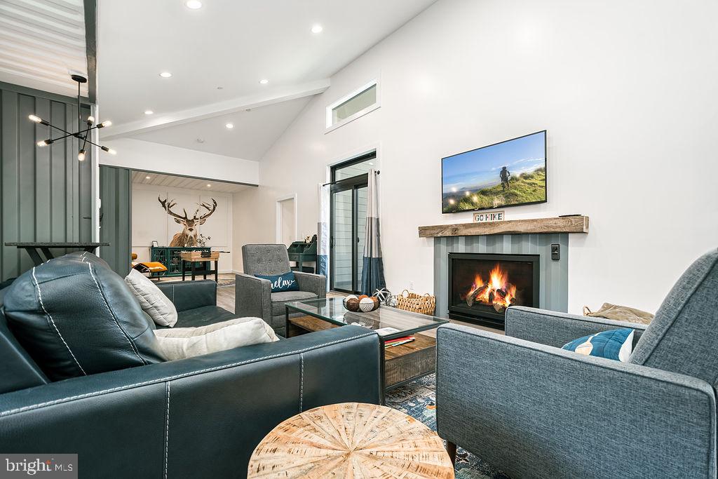 100 San Francisco St Property Photo 18