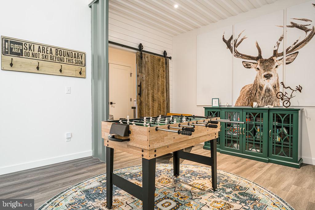 100 San Francisco St Property Photo 24
