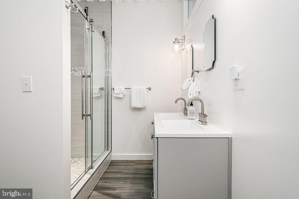 100 San Francisco St Property Photo 35