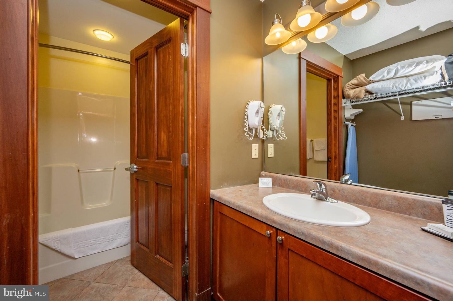 565 Glendale Rd #316 Property Photo 15