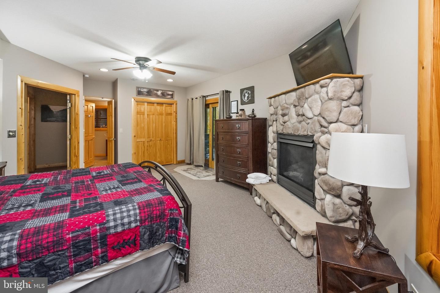 870 Hunters Ridge Dr Property Photo 45