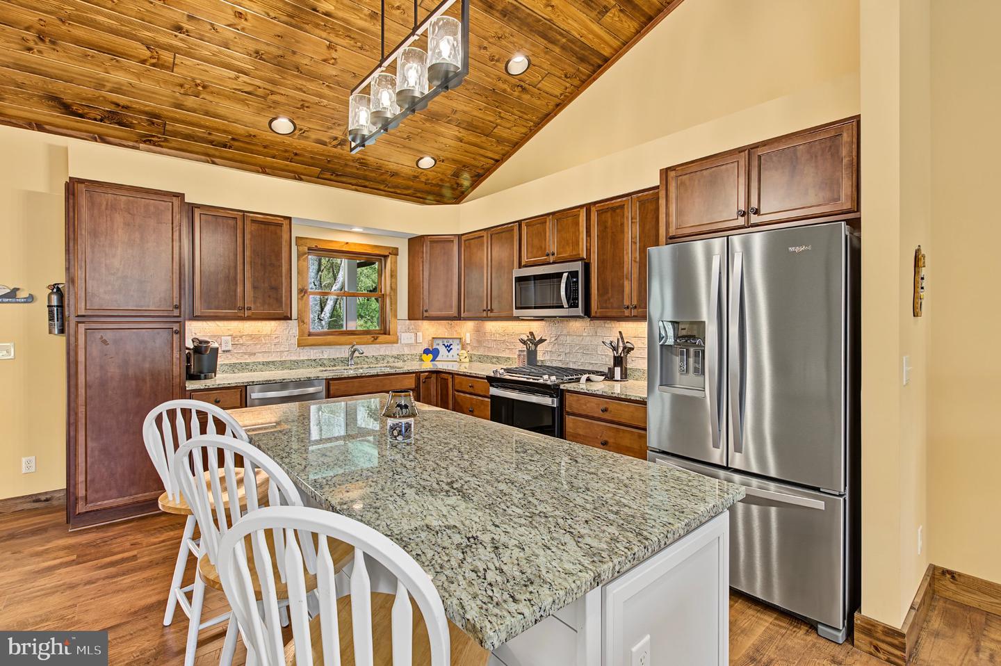 128 College Heights Ct Property Photo 11