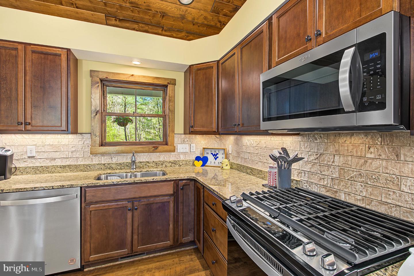 128 College Heights Ct Property Photo 15