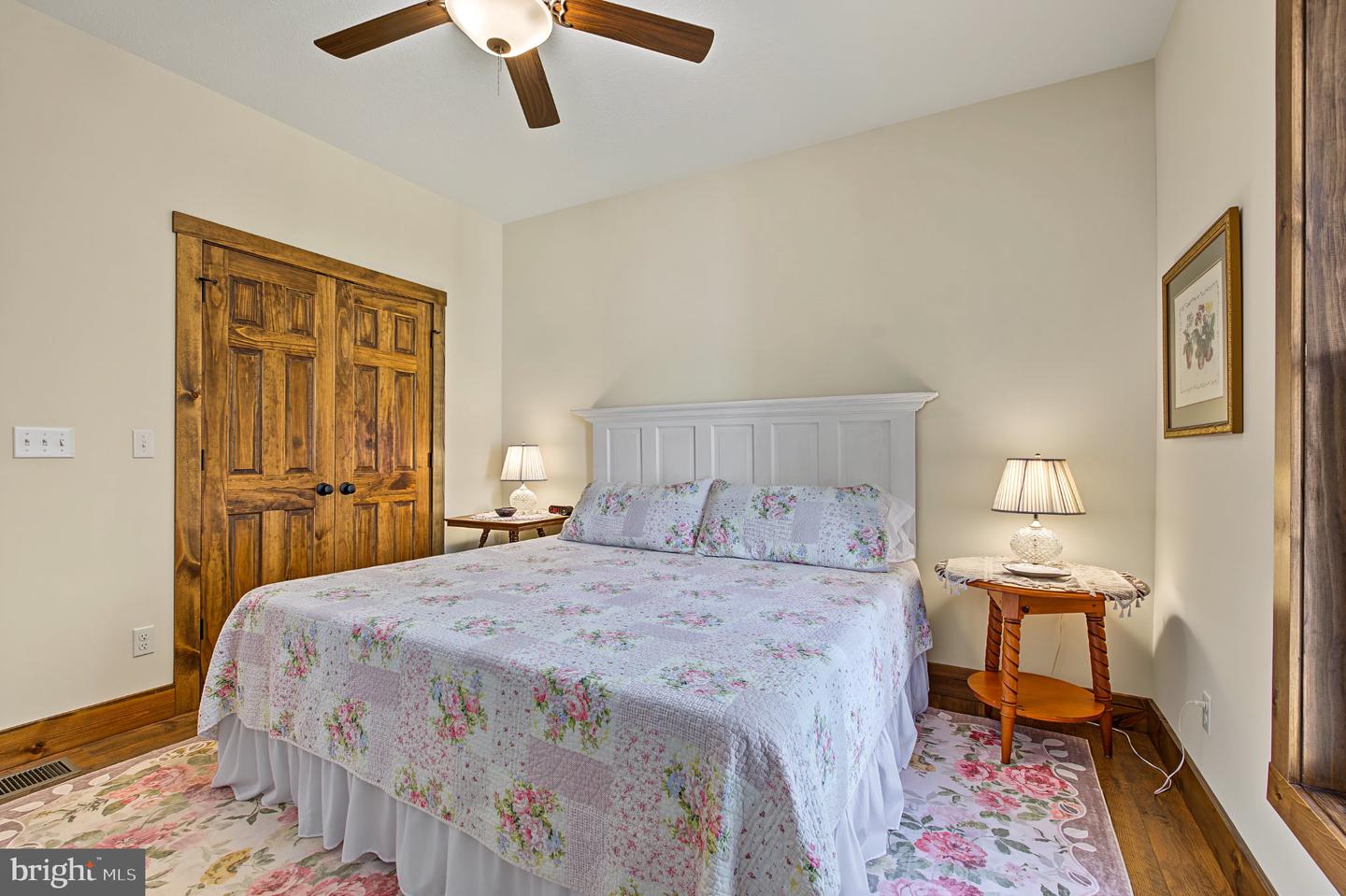 128 College Heights Ct Property Photo 20