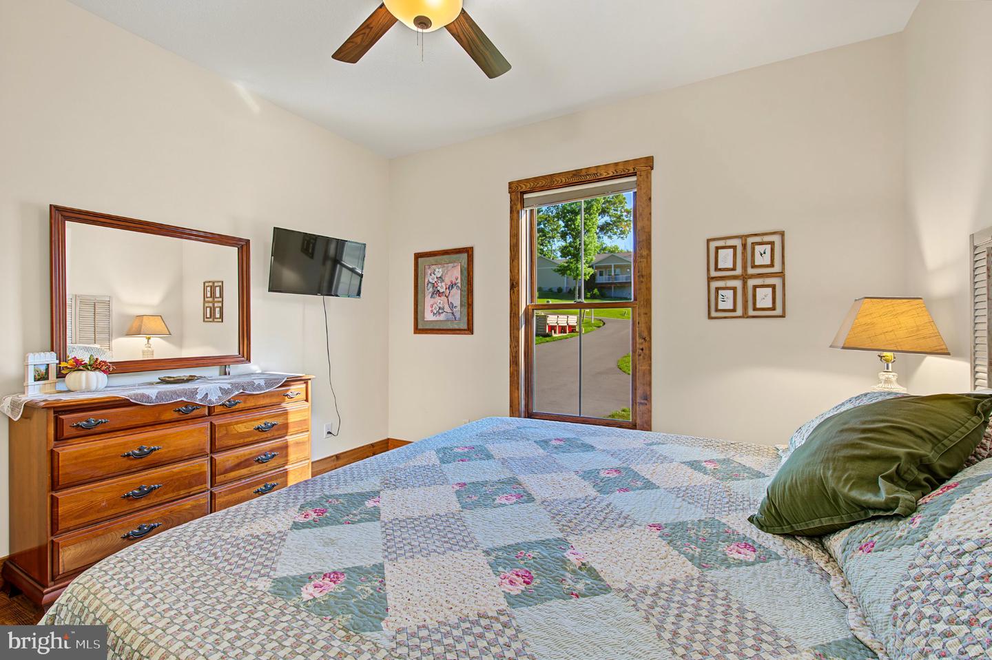 128 College Heights Ct Property Photo 26