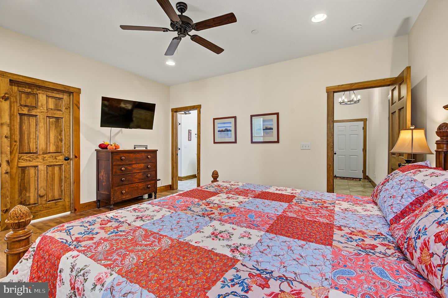128 College Heights Ct Property Photo 33
