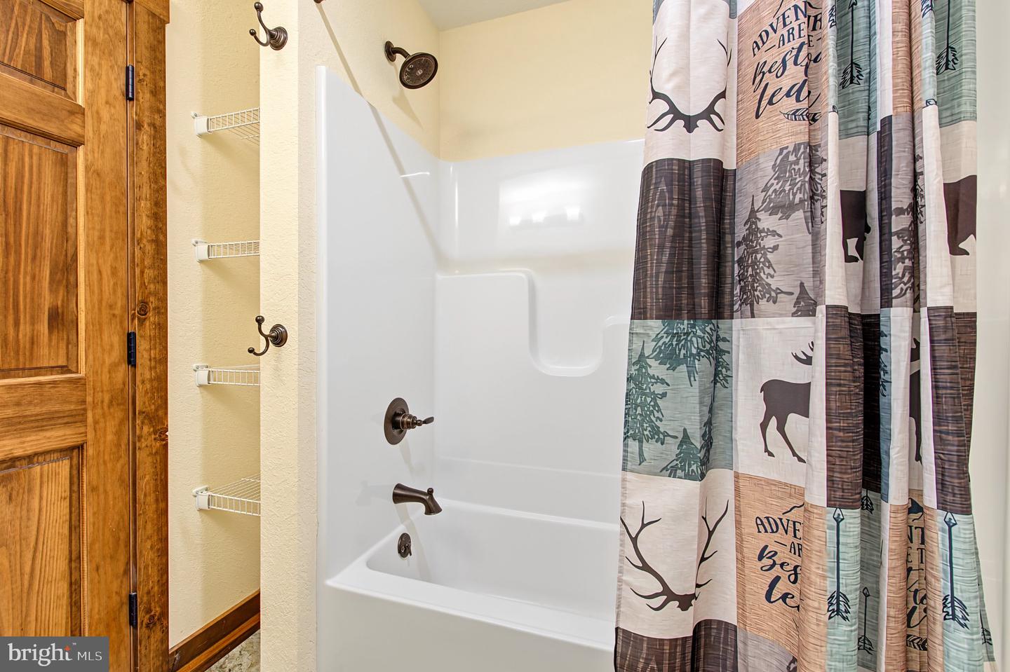 128 College Heights Ct Property Photo 49