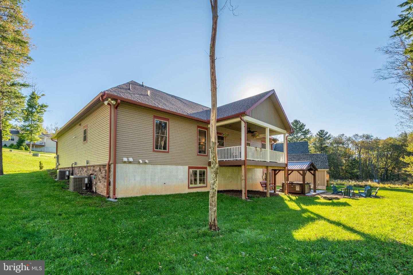 128 College Heights Ct Property Photo 79