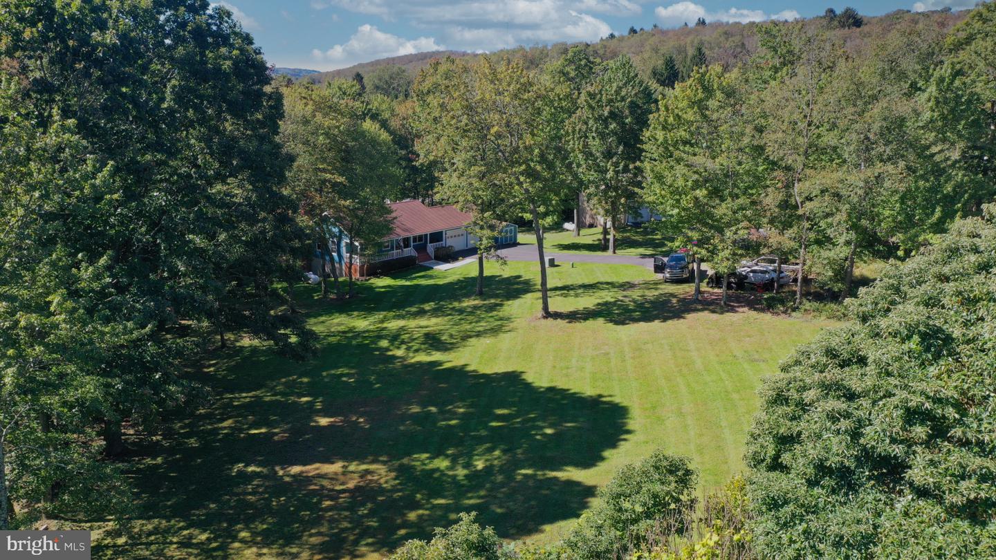 114 Accident Friendsville Rd Property Photo 2