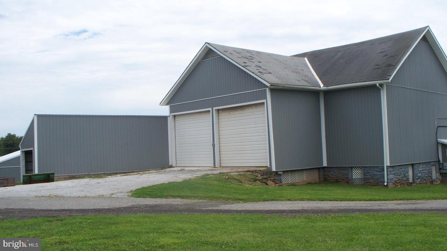 1414 Harkins Rd #bank Barn Property Photo 1