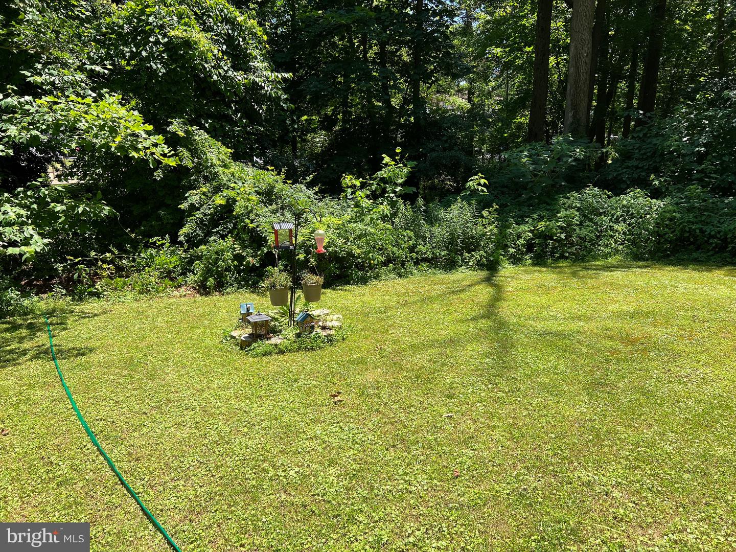 301 Northeast Rd Property Photo 1