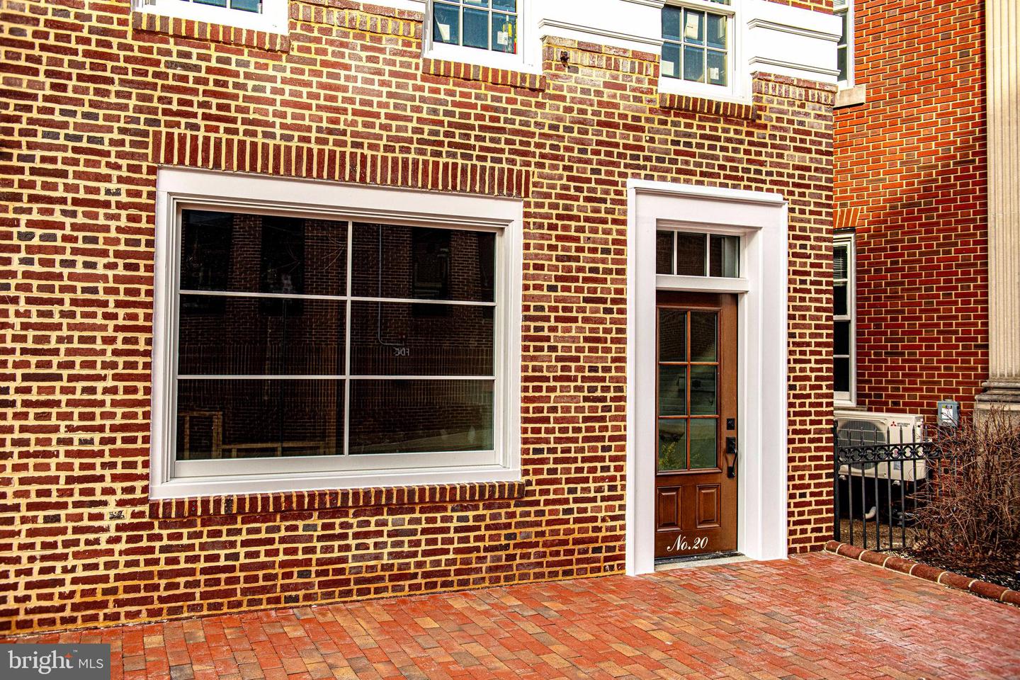 20 Office St Property Photo 4