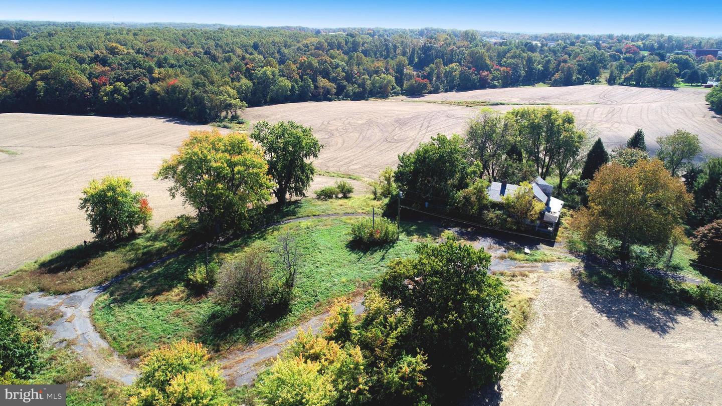 2309 Ady Rd Property Photo 15