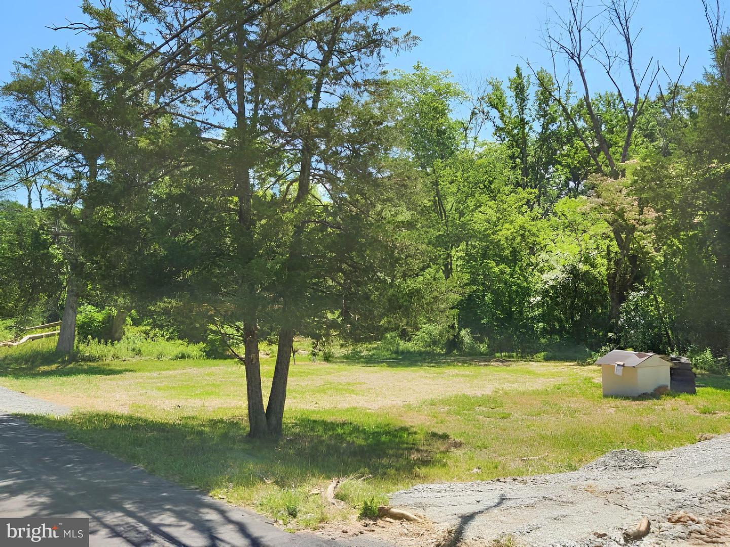 1525 Arena Rd Property Photo 5