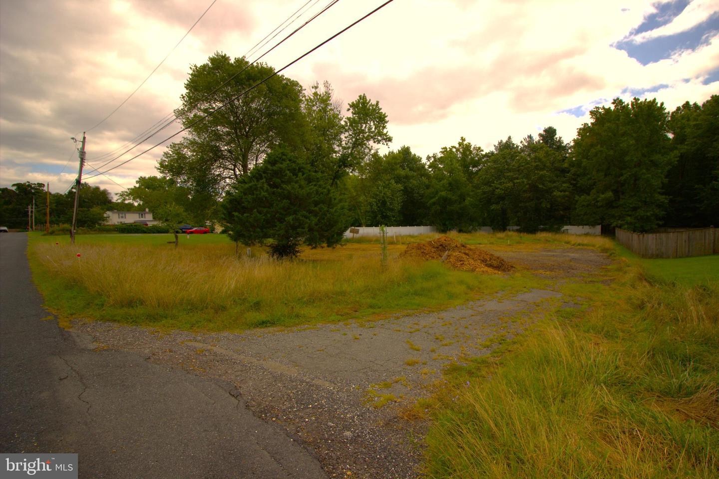 1609 Heims Ln Property Photo 2