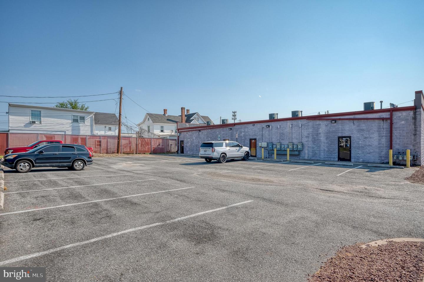 136 S Philadelphia Blvd #unit D Property Photo 23
