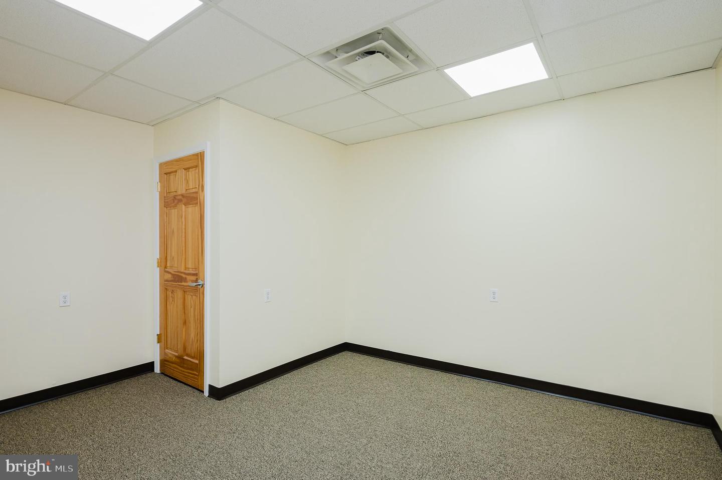 4 N Parke St Property Photo 14