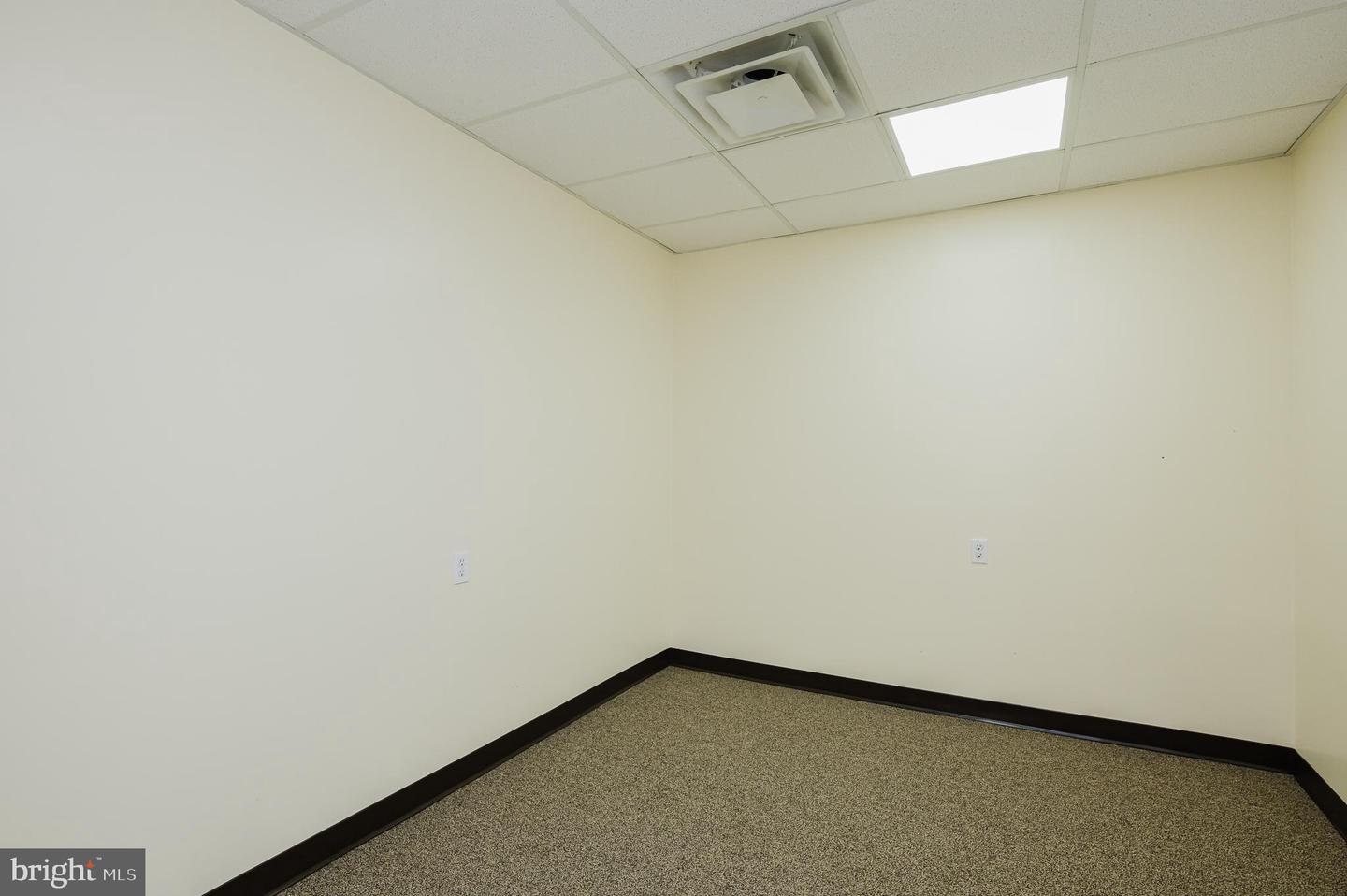 4 N Parke St Property Photo 16