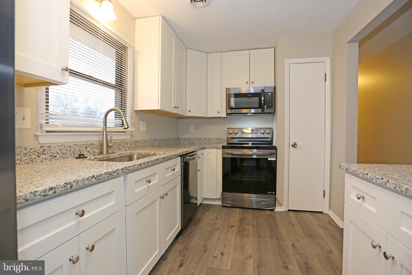 23 Hillman Ct Property Photo 3