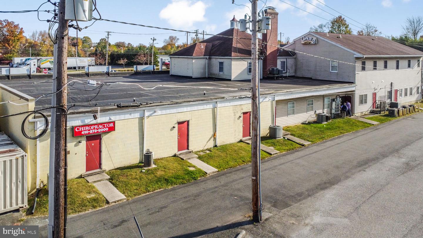 200 N Philadelphia Blvd Property Photo 20