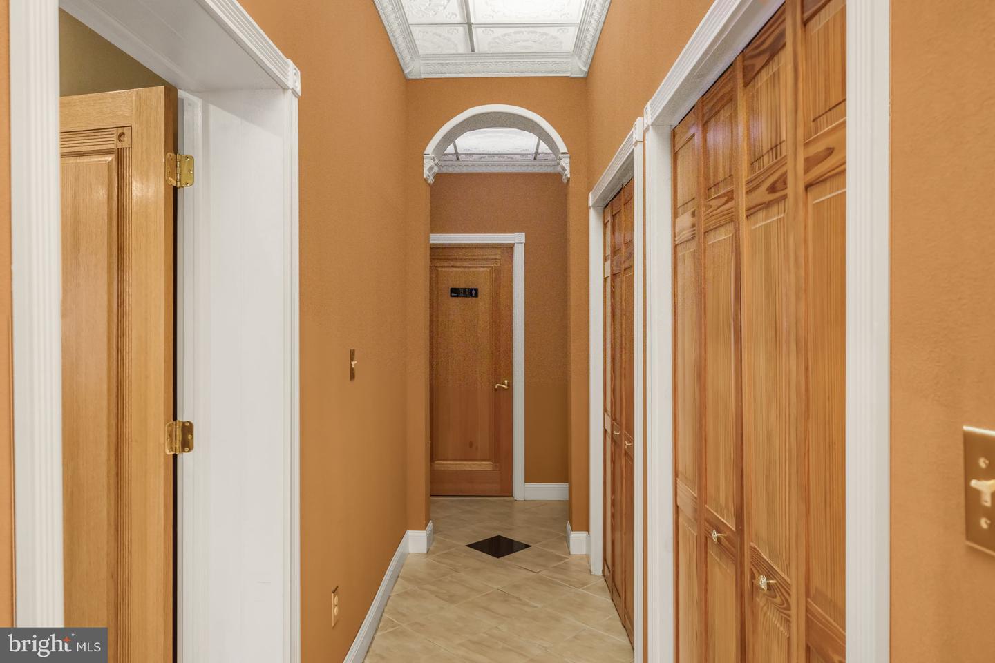 200 N Philadelphia Blvd Property Photo 24