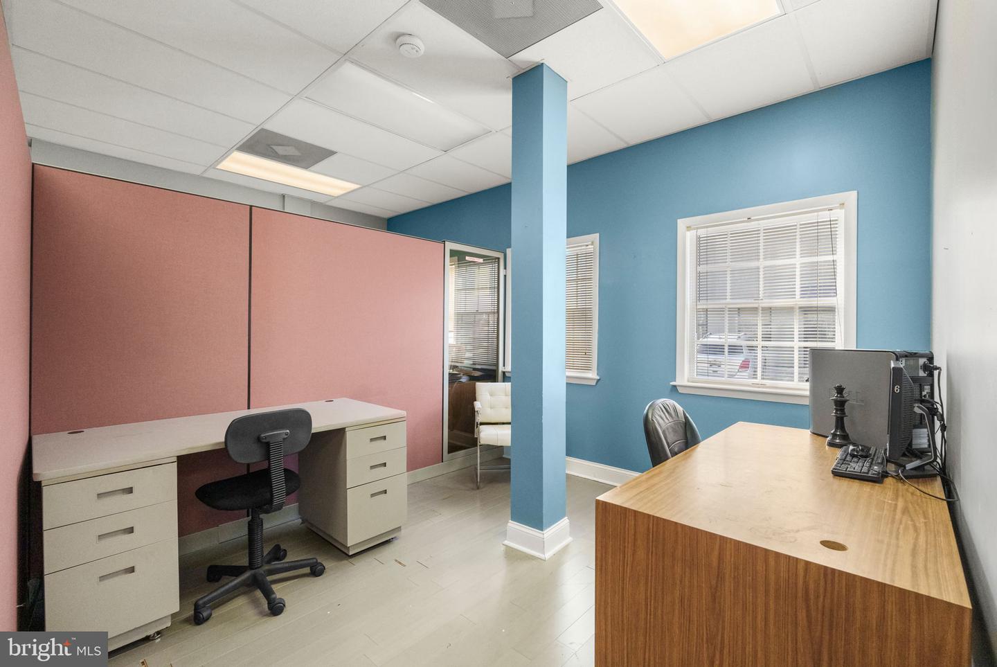 200 N Philadelphia Blvd Property Photo 36