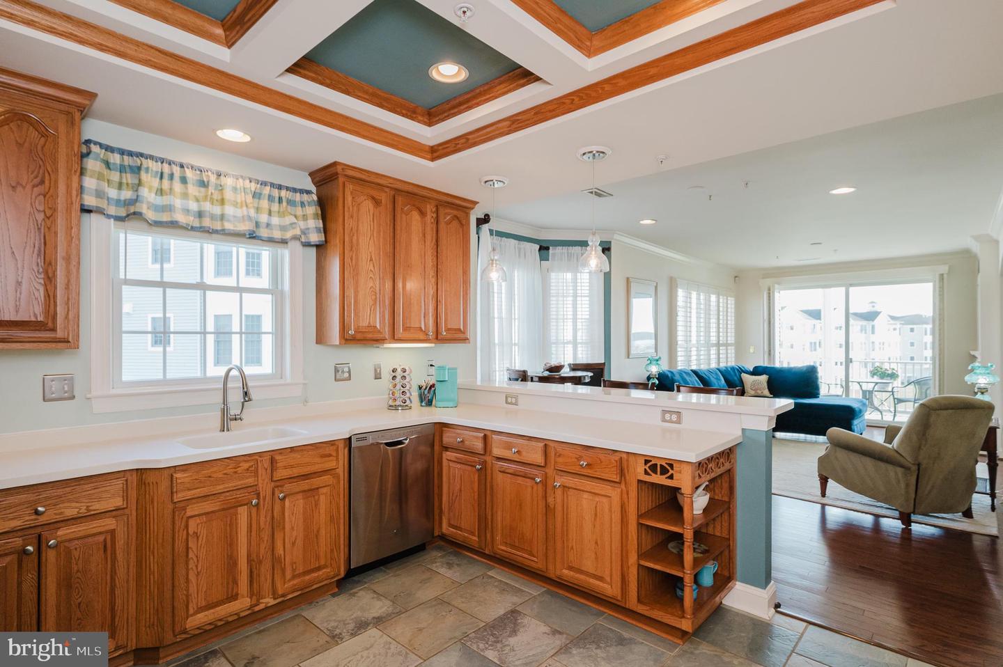 4700-j Water Park Dr #4700-j Property Photo 6