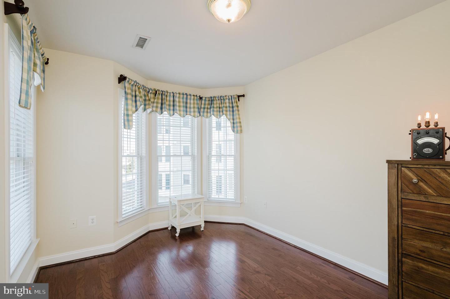 4700-j Water Park Dr #4700-j Property Photo 31