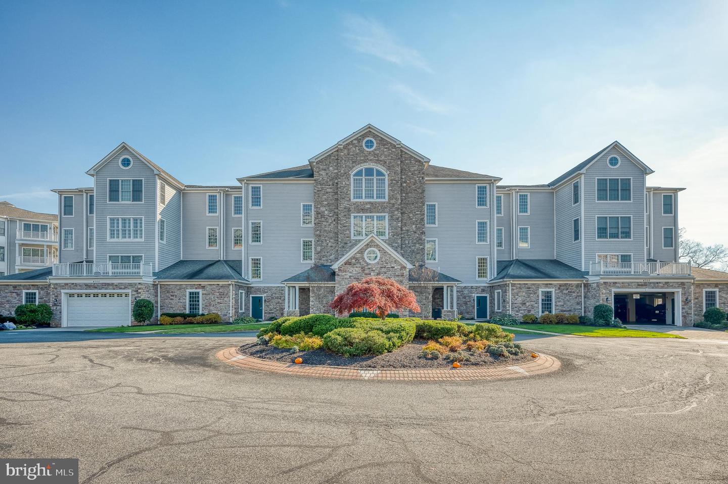 4700-j Water Park Dr #4700-j Property Photo 43