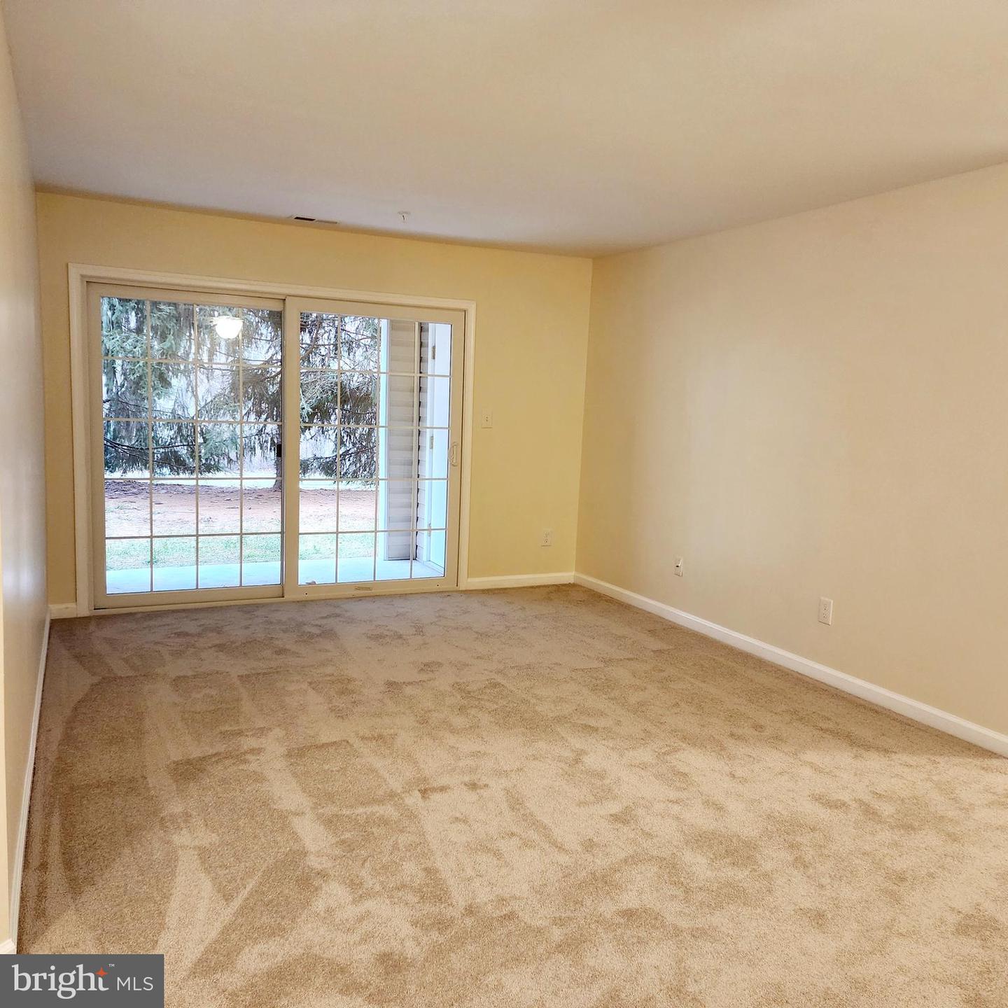 1311-c Sheridan Pl #105 Property Photo 8