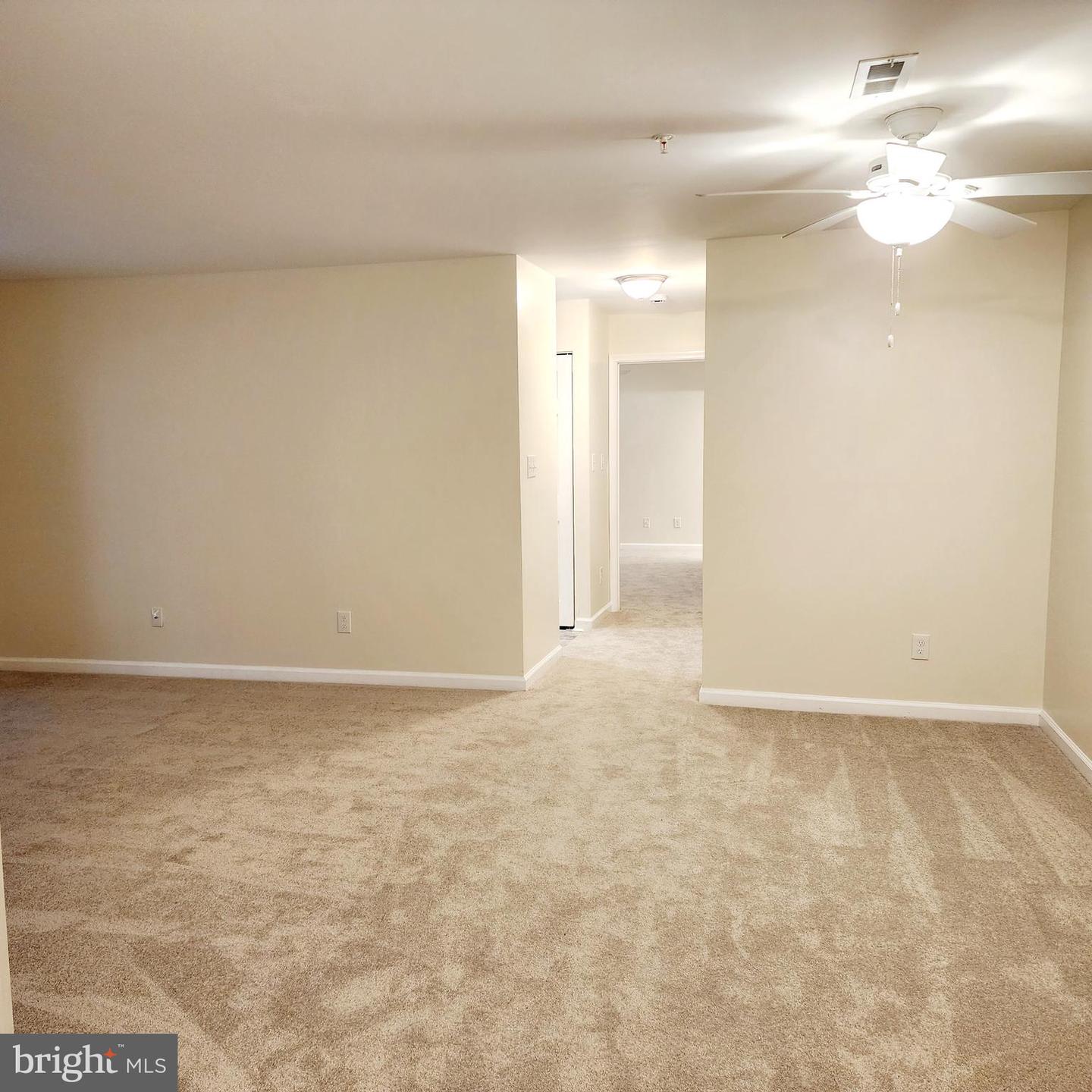 1311-c Sheridan Pl #105 Property Photo 9