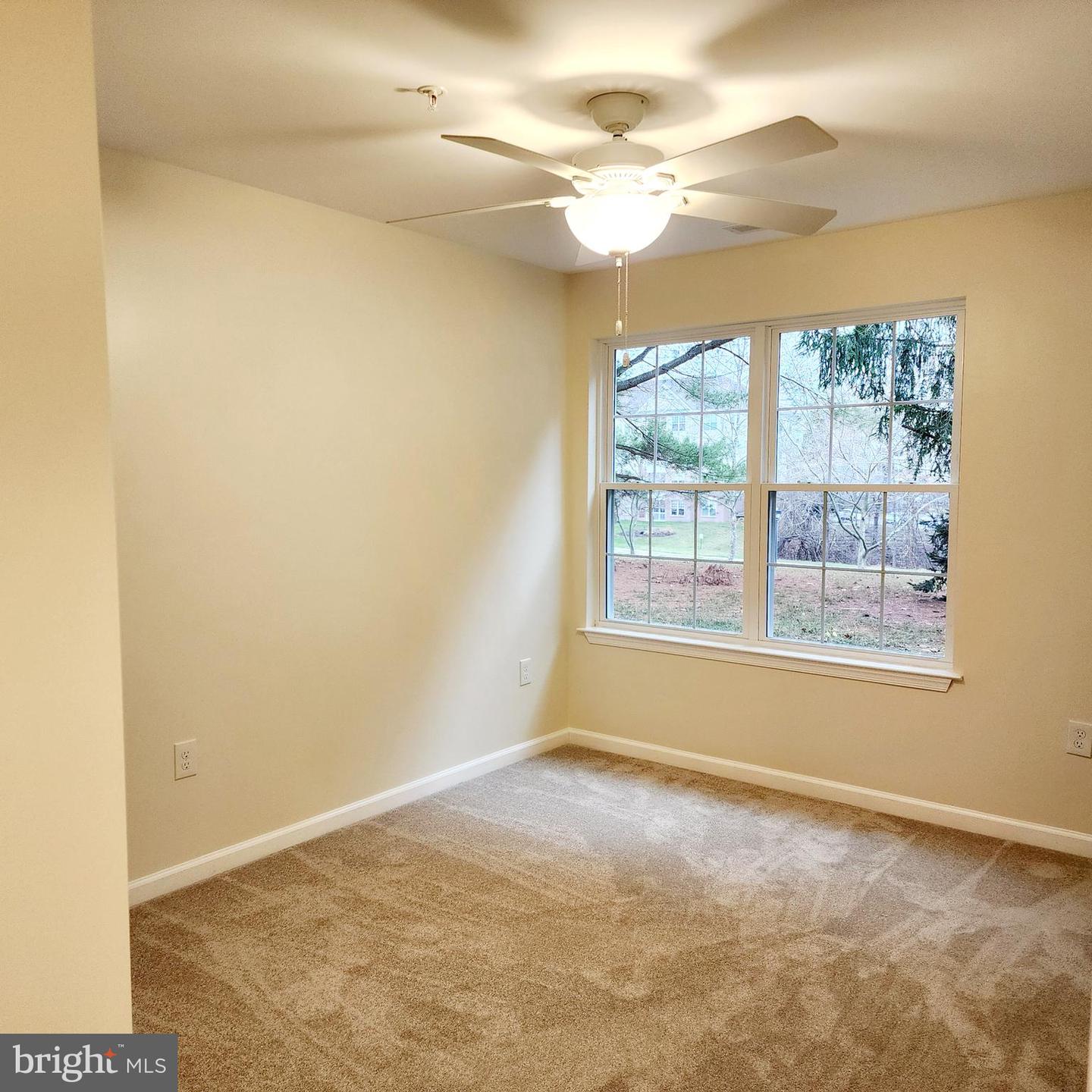 1311-c Sheridan Pl #105 Property Photo 12