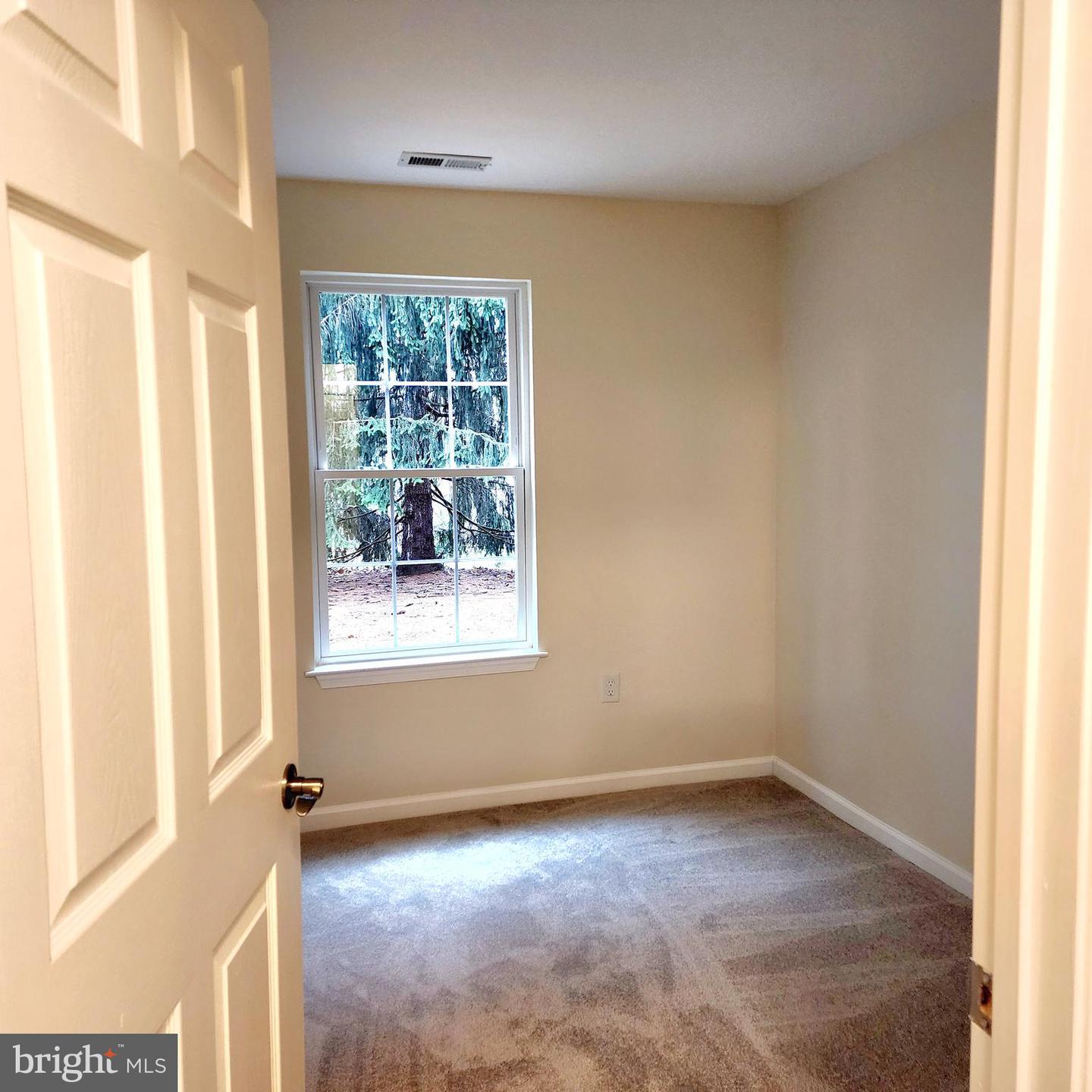 1311-c Sheridan Pl #105 Property Photo 13