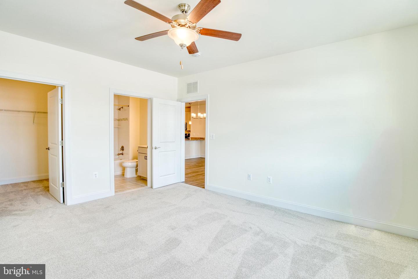 408 Bold Ruler Ct #303 Property Photo 7