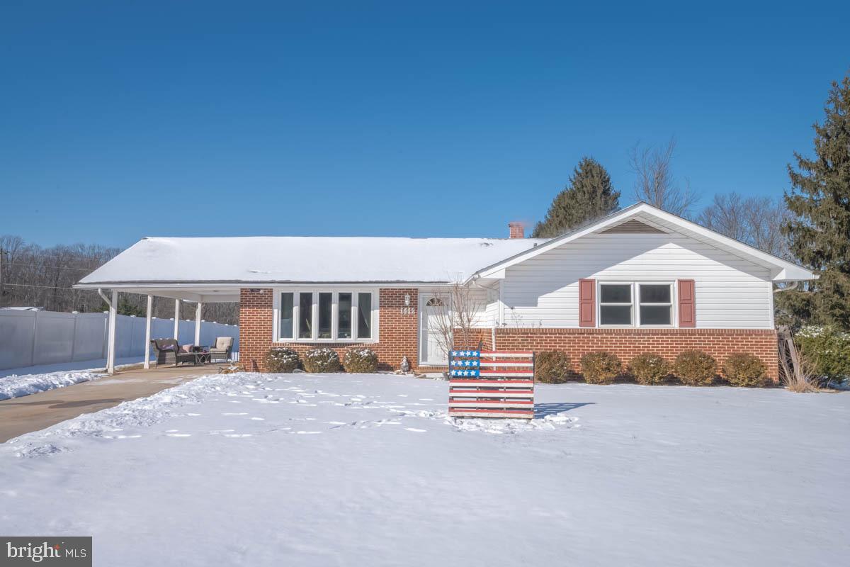 1412 N Bend Rd N Property Photo 3