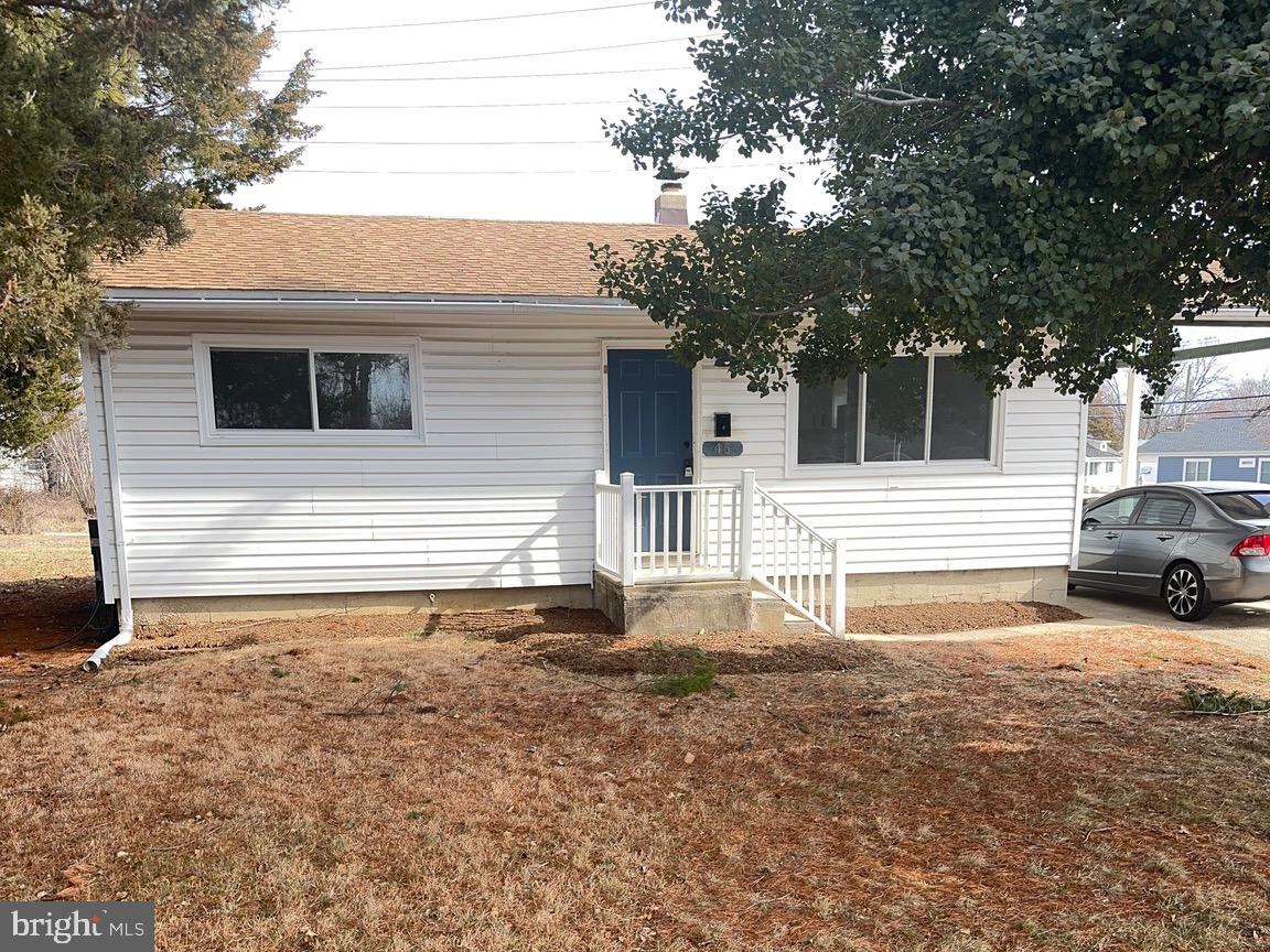 45 Smith Ave Property Photo