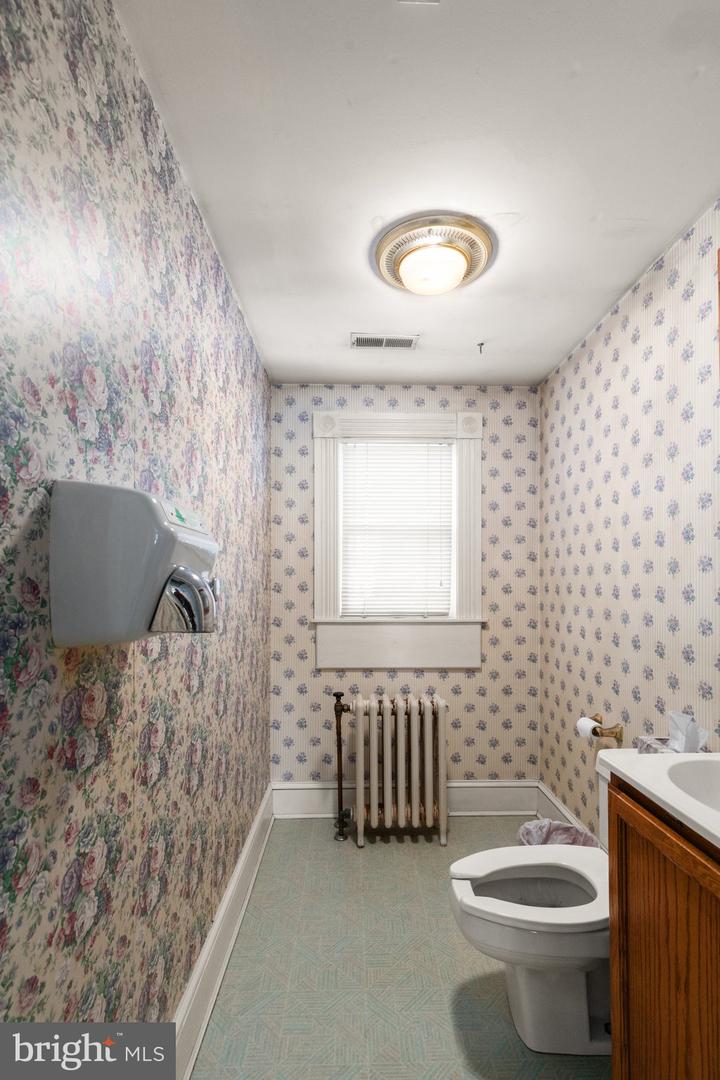 837 S Main St Property Photo 10