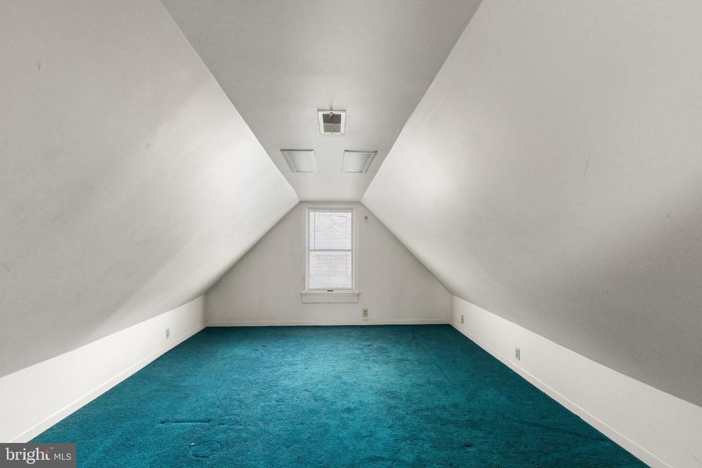 837 S Main St Property Photo 21