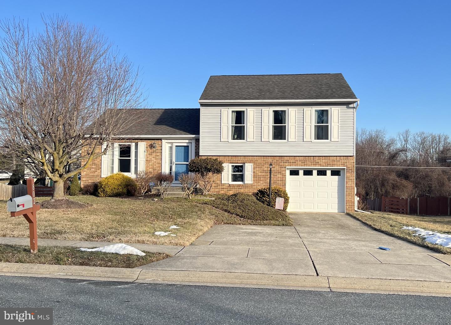 802 Eastridge Rd Property Photo