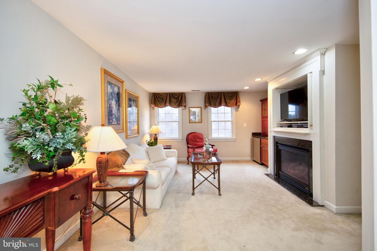 1321 Willow Chase Dr Property Photo 35