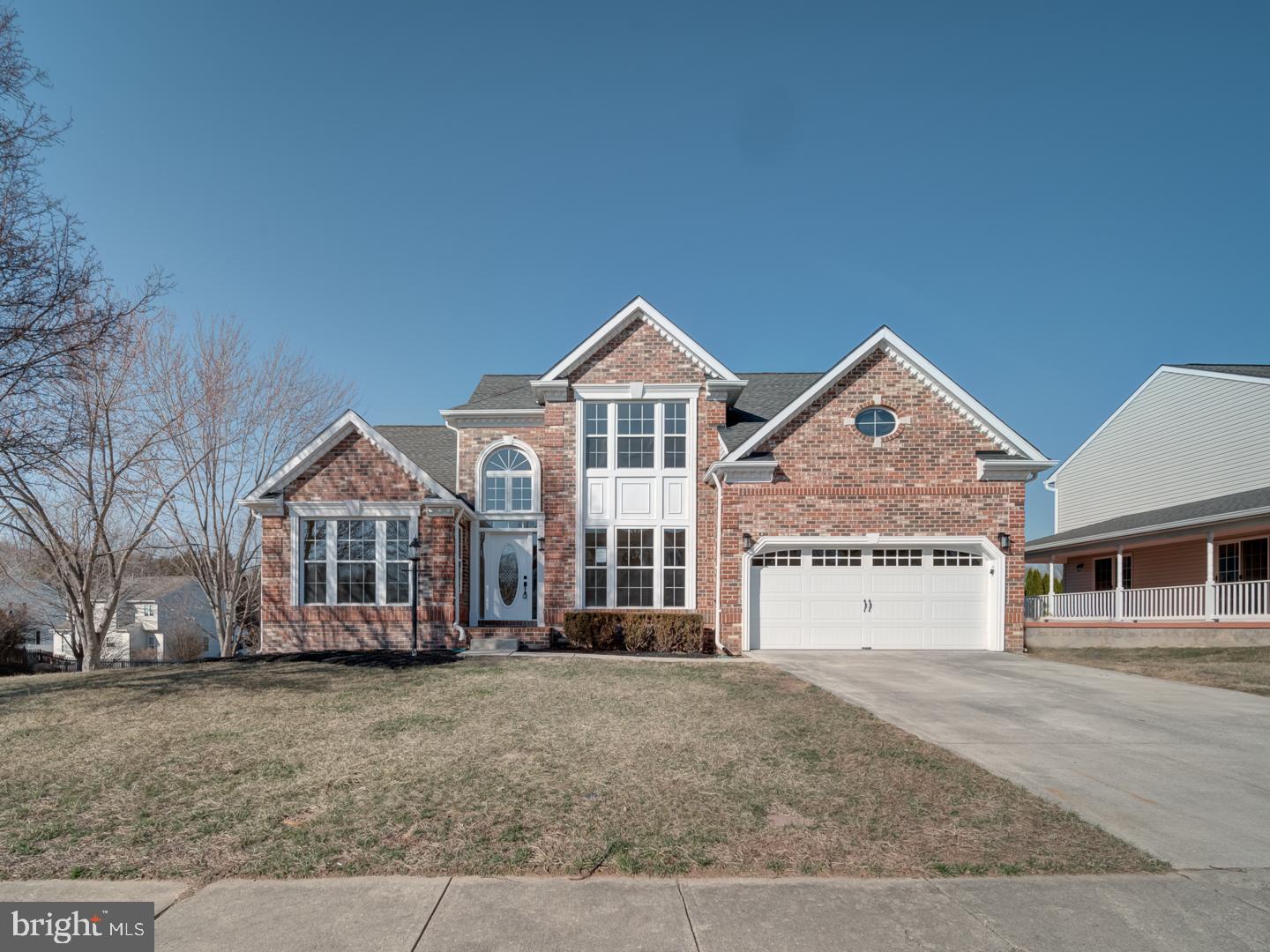 800 Pine Creek Way Property Photo