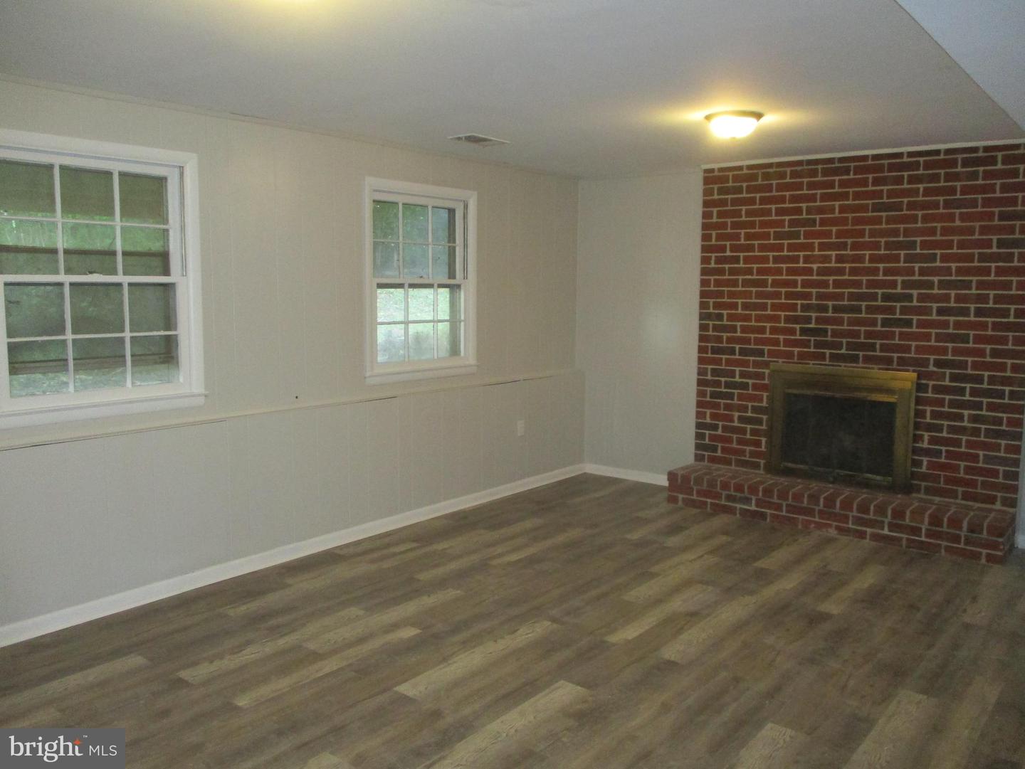 1605 Samantha Dr Property Photo 2