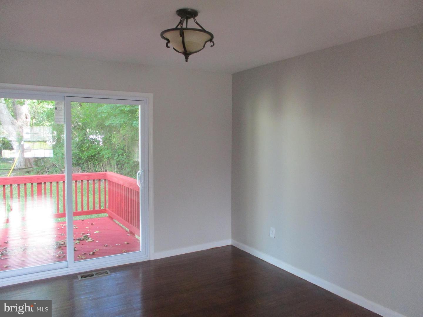 1605 Samantha Dr Property Photo 7