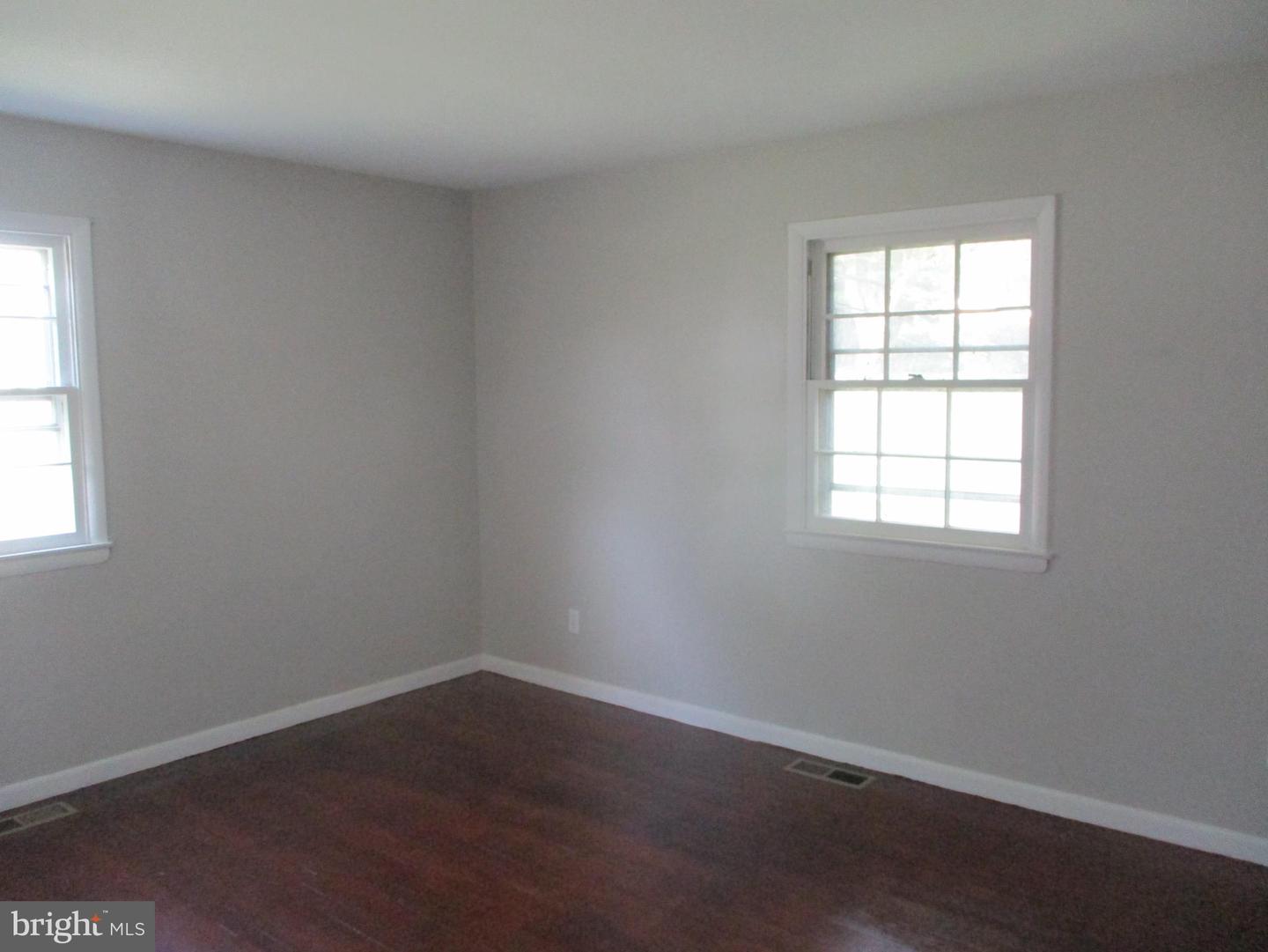 1605 Samantha Dr Property Photo 9