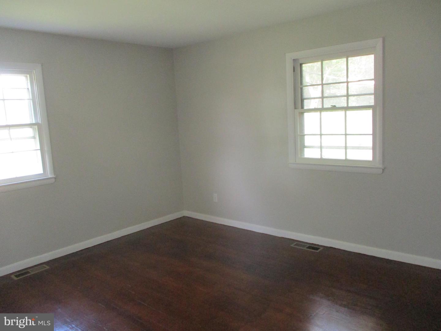 1605 Samantha Dr Property Photo 10