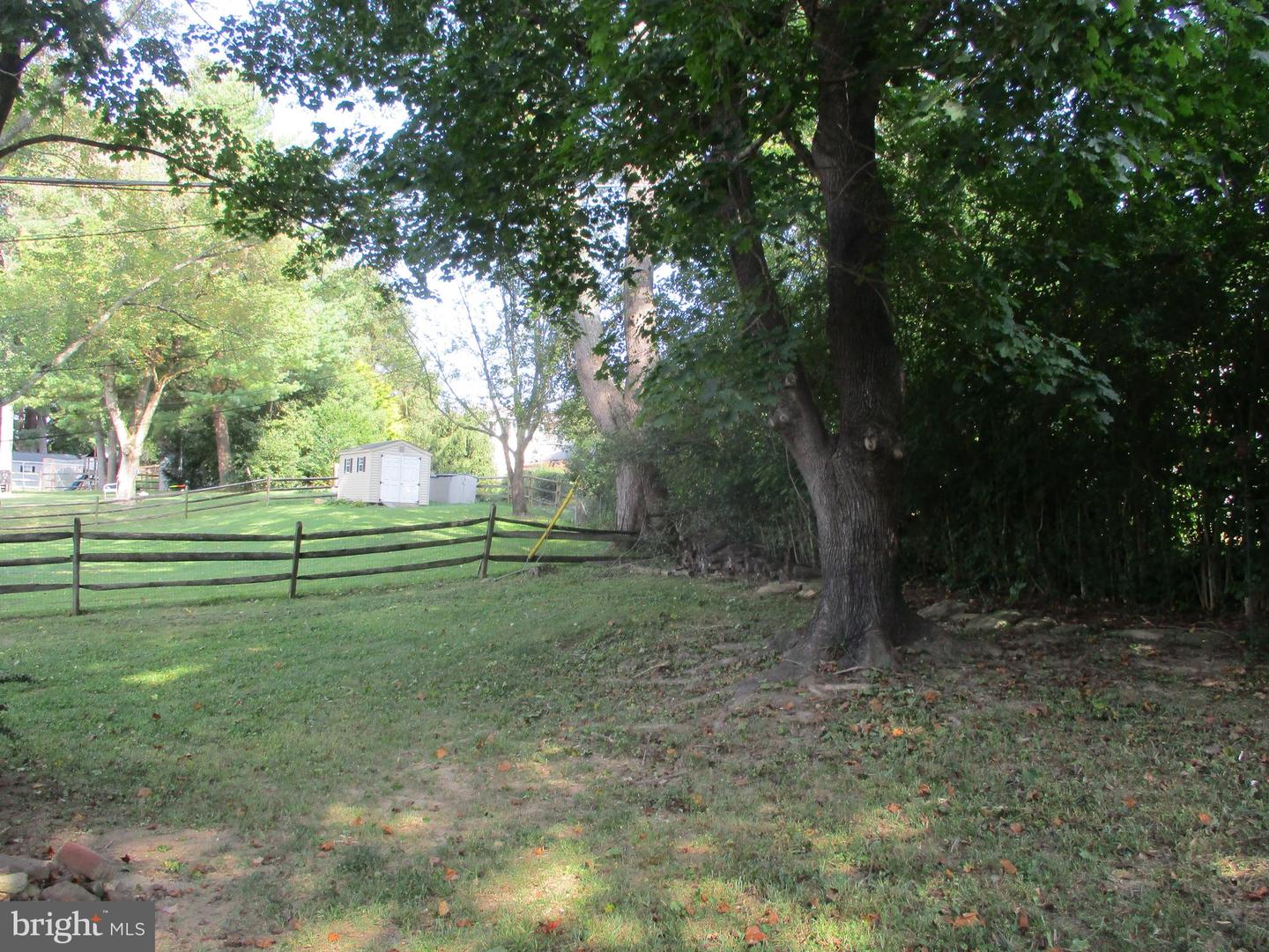 1605 Samantha Dr Property Photo 17