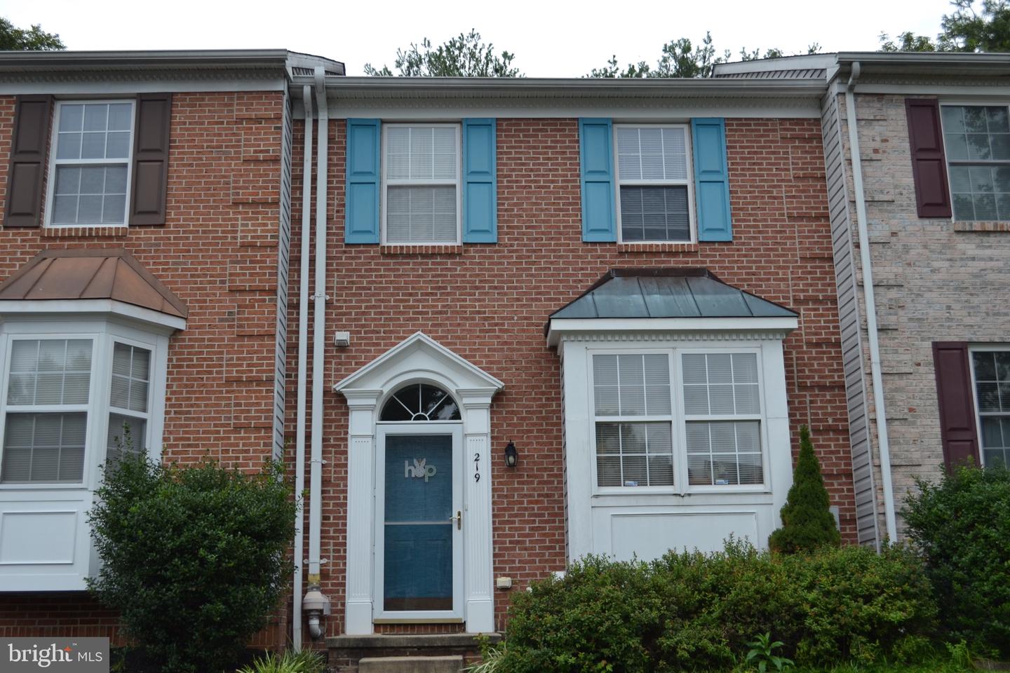 219 Ferring Ct Property Photo