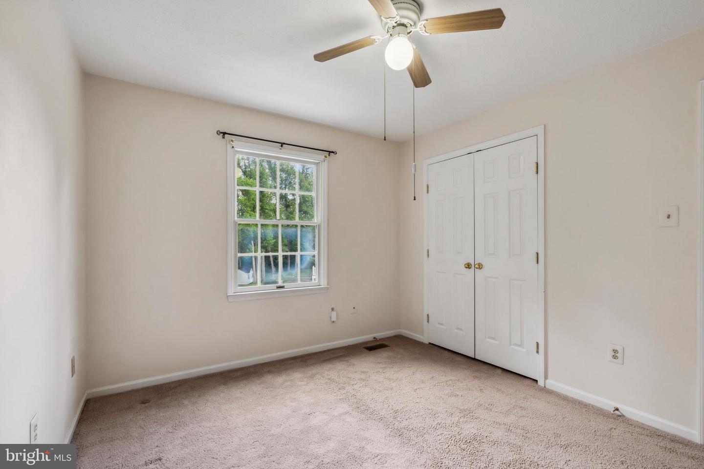 358 Ambleside Ct Property Photo 18