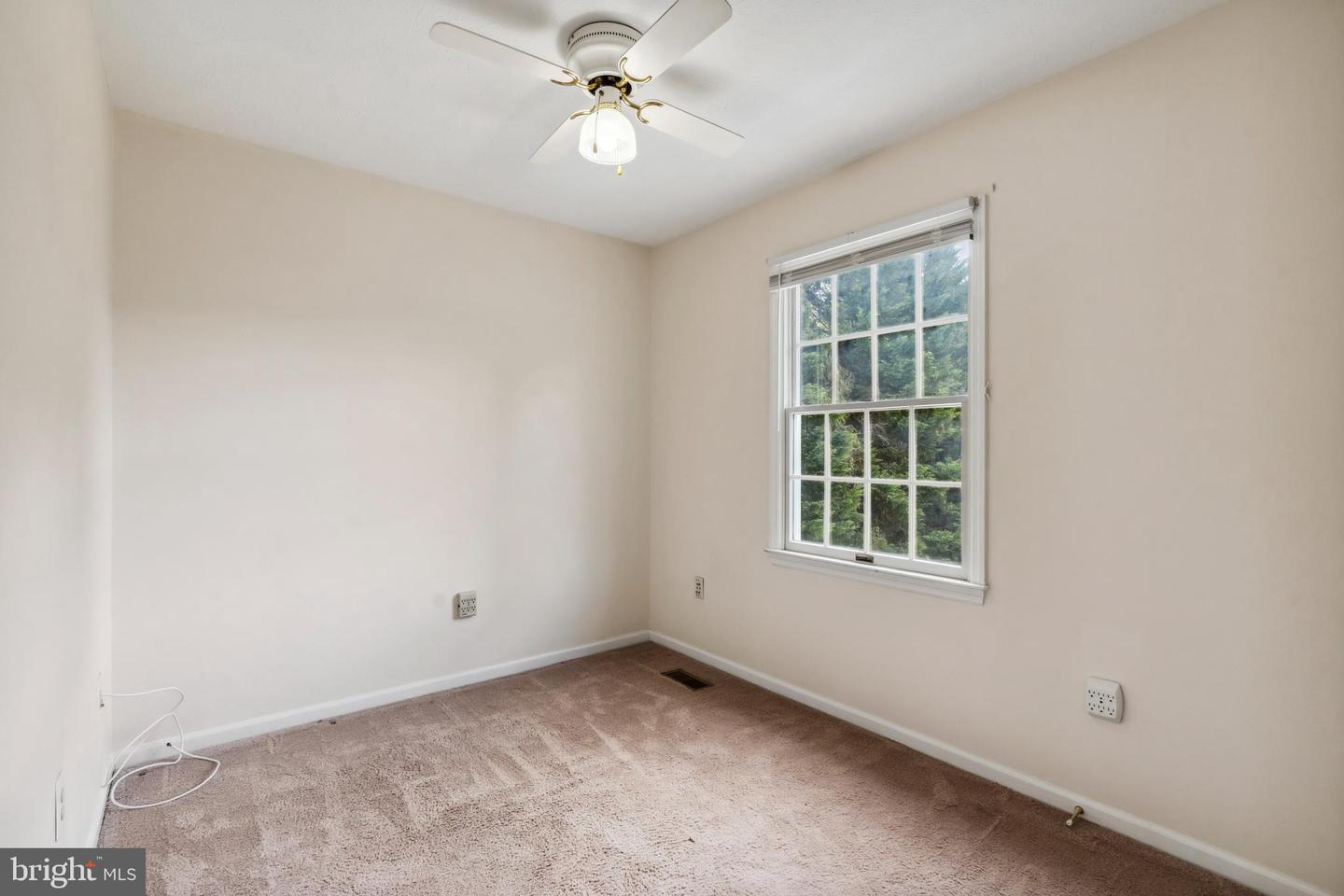 358 Ambleside Ct Property Photo 19