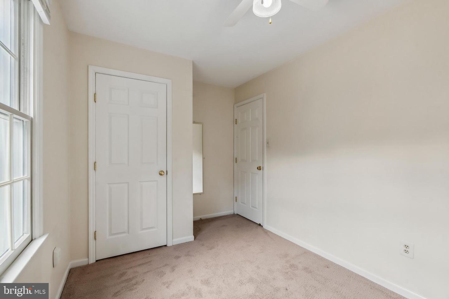 358 Ambleside Ct Property Photo 20